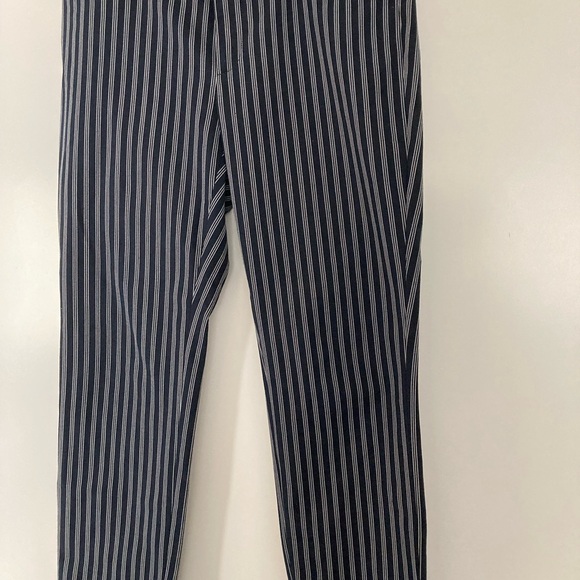 Banana Republic Stripped Pant - Picture 7 of 12